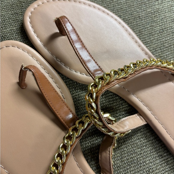 Old Navy Sandals - Picture 4 of 7